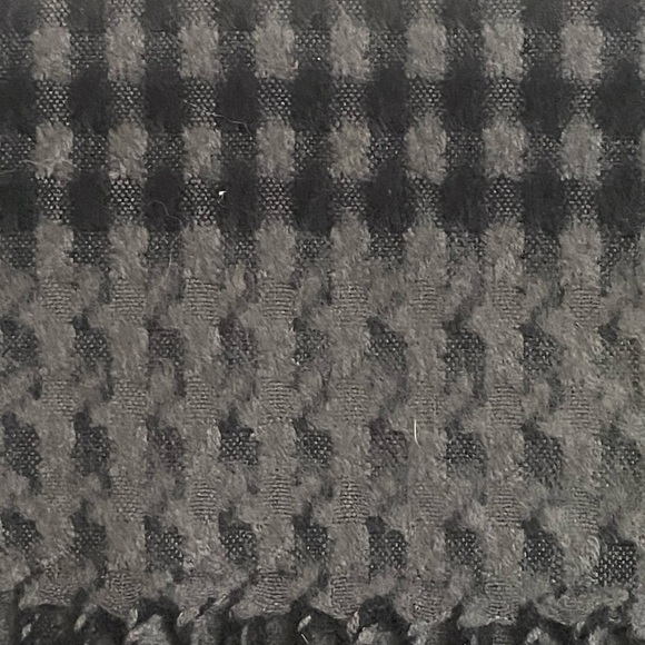 Unbranded DELUXE HOUNDSTOOTH 100% CASHMERE SCARF Black and Gray Men's Scarf - Picture 5 of 5